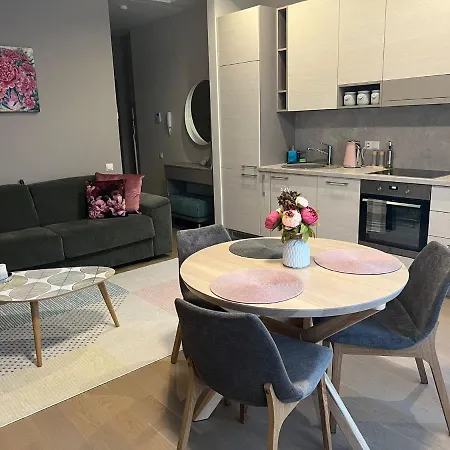 Pink Peony דרוסקינינקאי