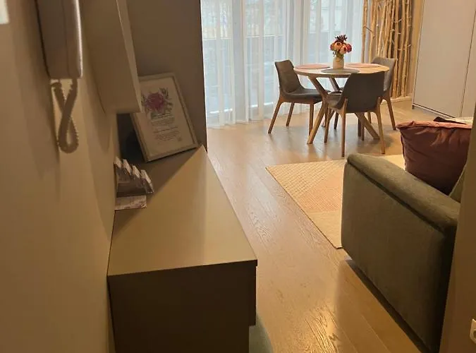 דירה Pink Peony *